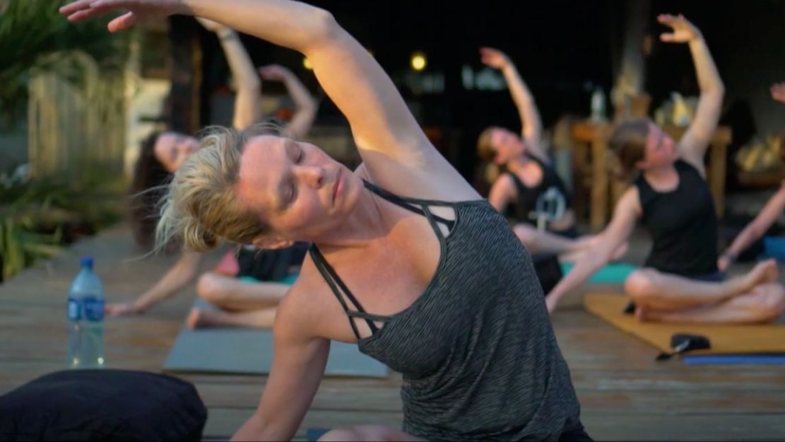 yoga class during yoga teacher training in nicaragua
