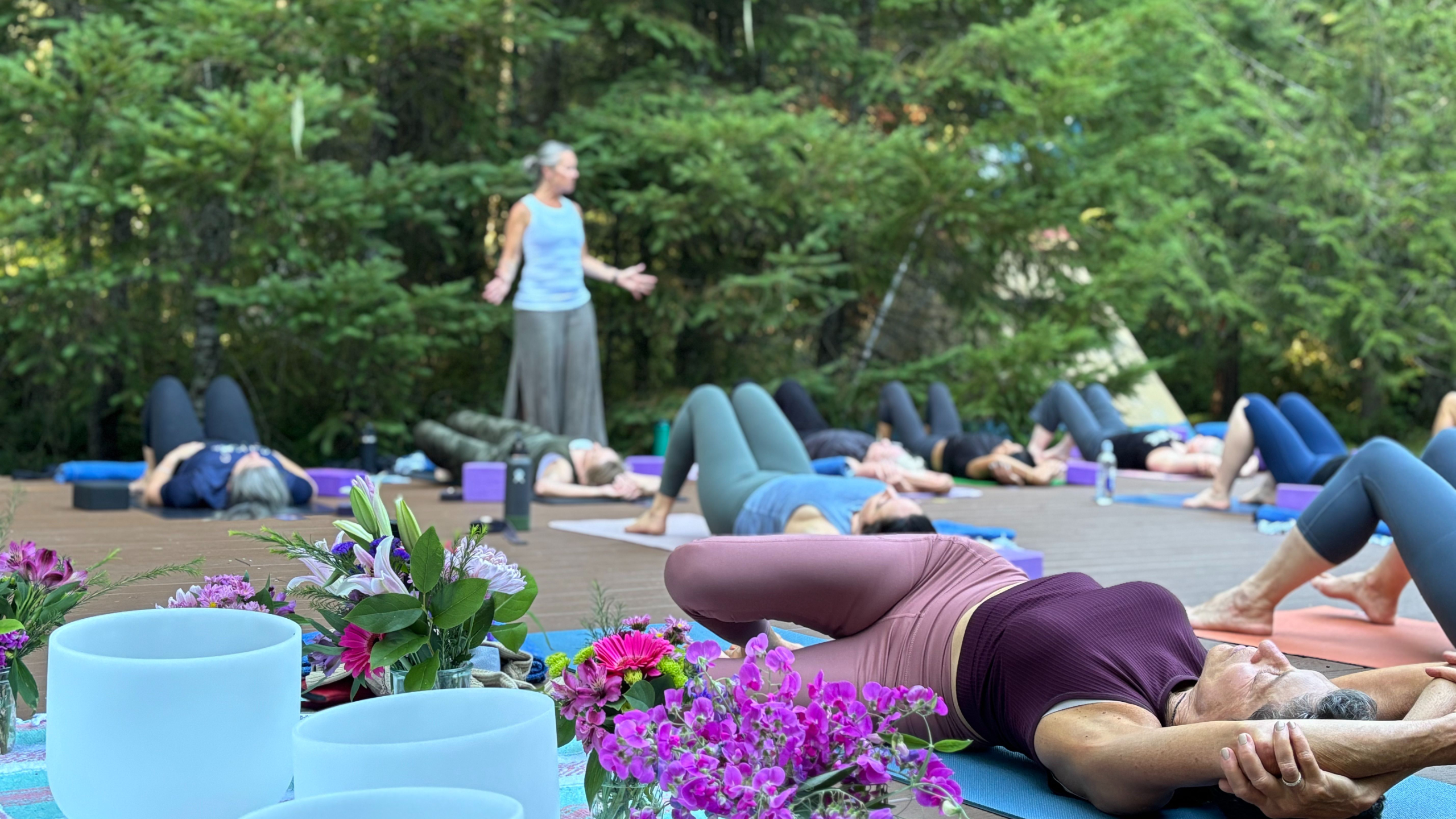 Toni Larson teaching yoga at Oregon yoga retreat