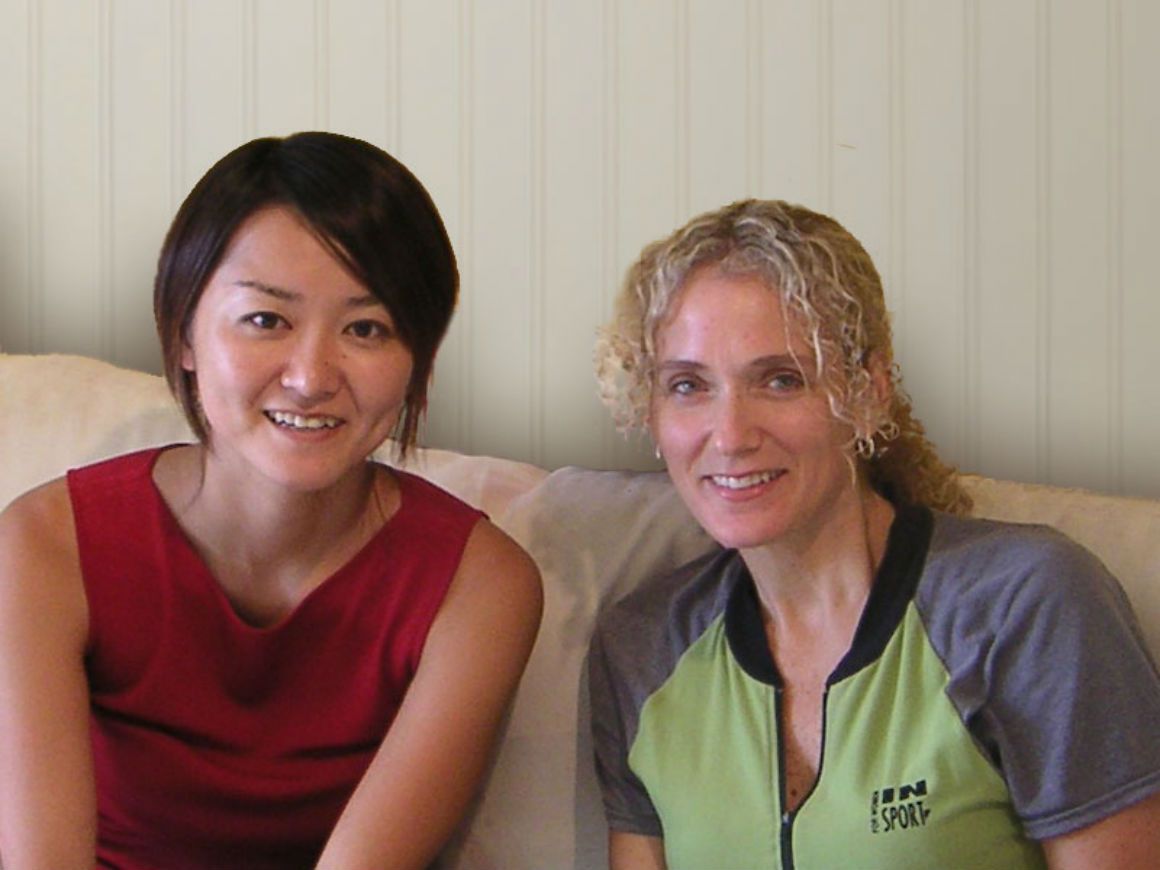 Smiling student after English pronunciation coaching with Sandra and the LANS method