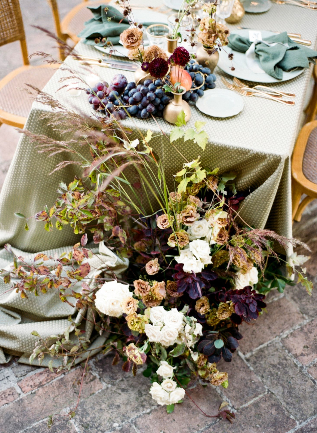 luxury elopement design Italy intimate wedding florals Tuscany