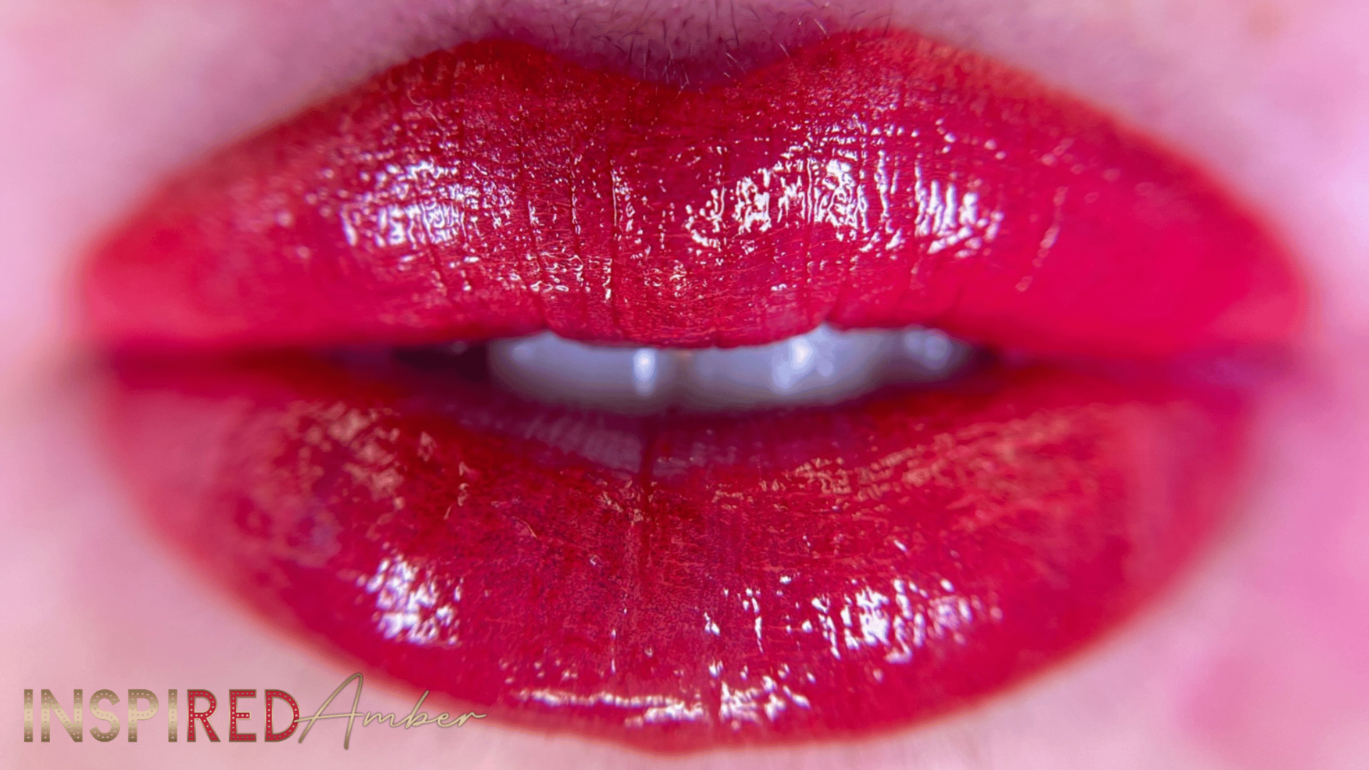 Learn how to tattoo lips with an 18RS and cut your procedure times in half with Ms Amber Red's online Long Lasting Lippies course!