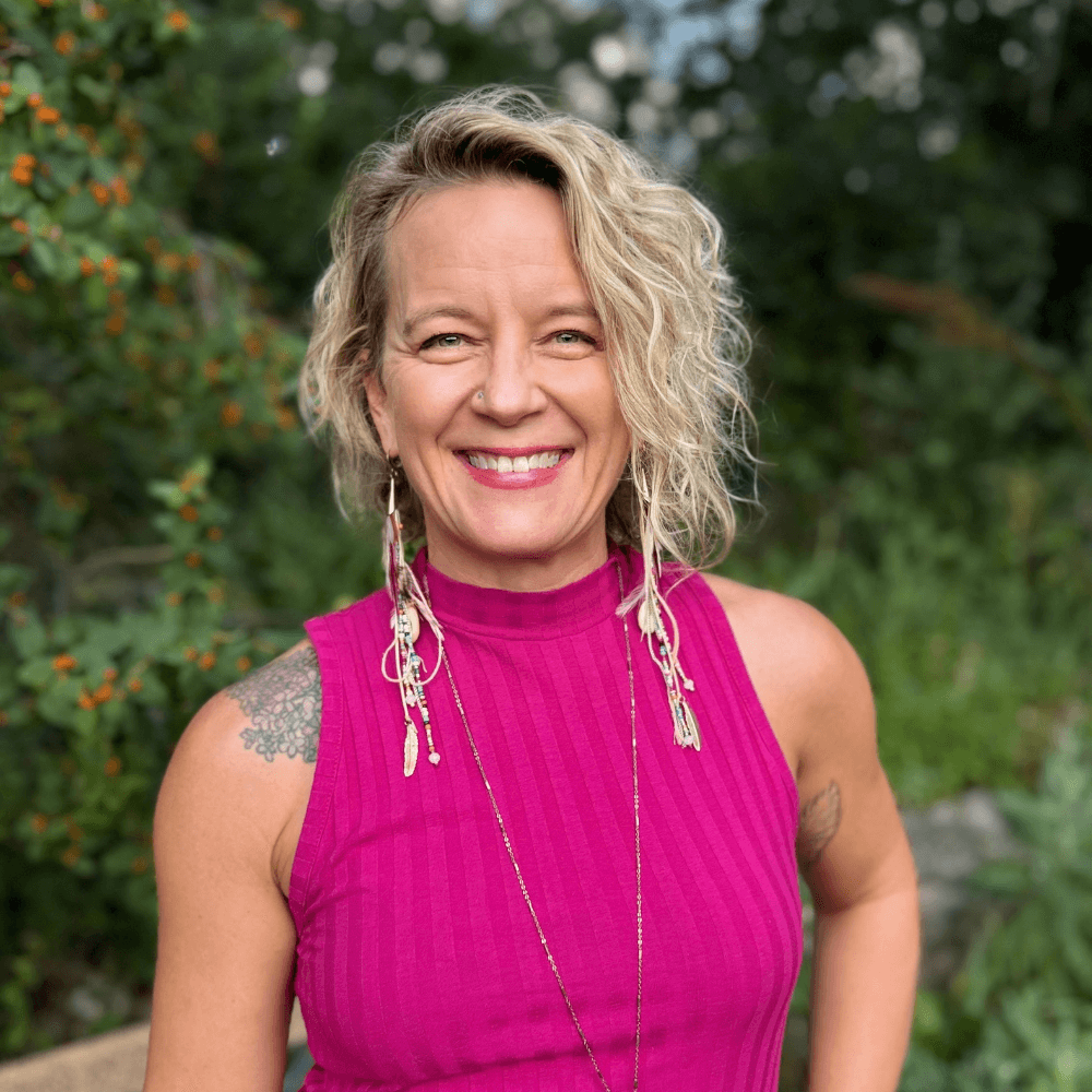 Rebecca Kase, LCSW – founder of Trauma Therapist Institute, EMDR consultant, trainer, and author specializing in complex trauma and dissociation.