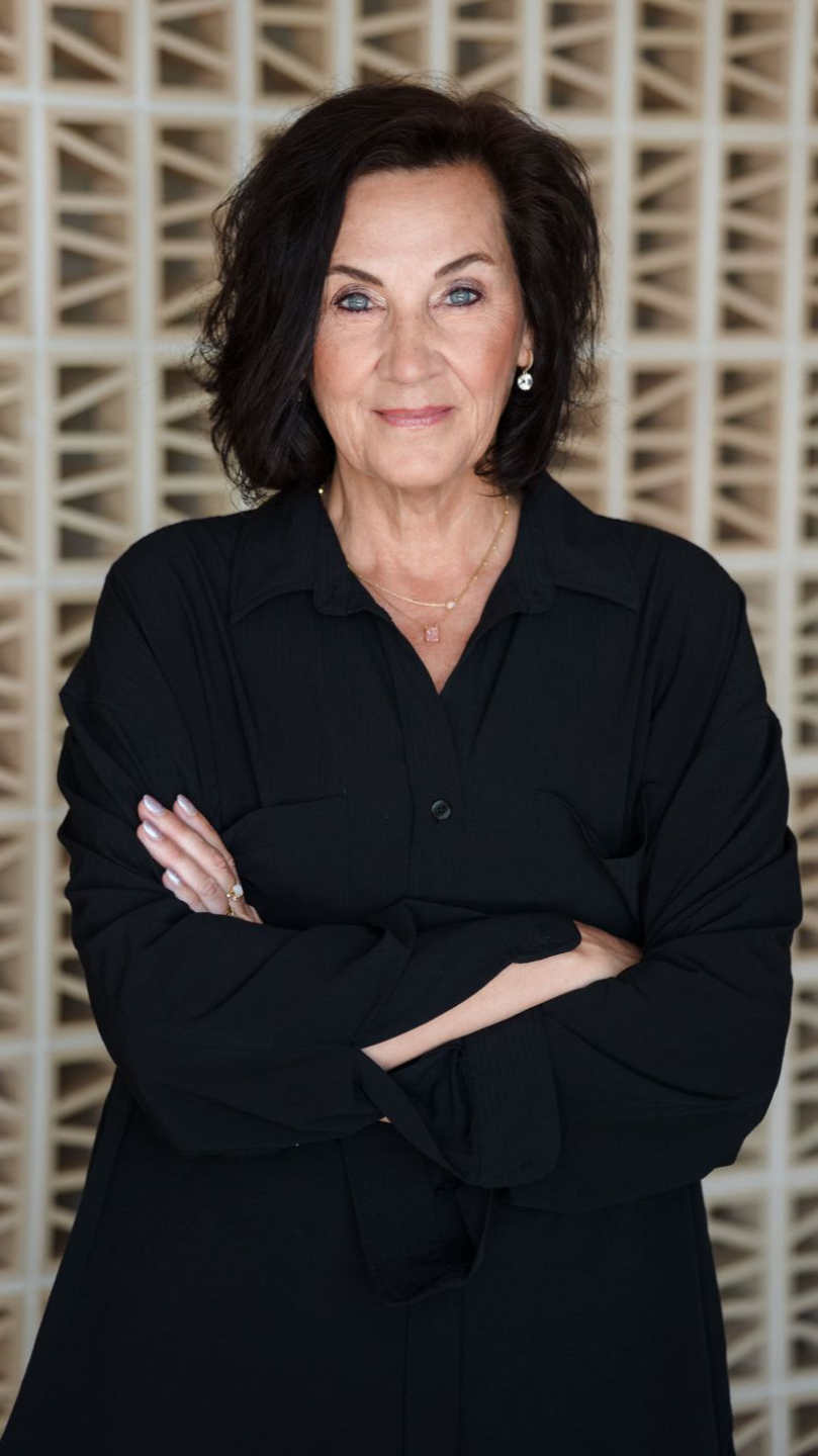 Monique Menesi