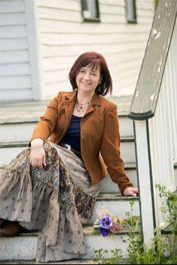 Meet Glenda Crawford: Artist • Naturalist • Creative Life Guide