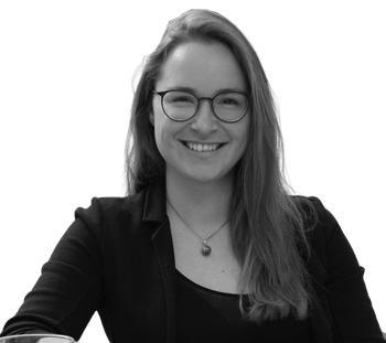 Jana Ganzmann black and white Headshot