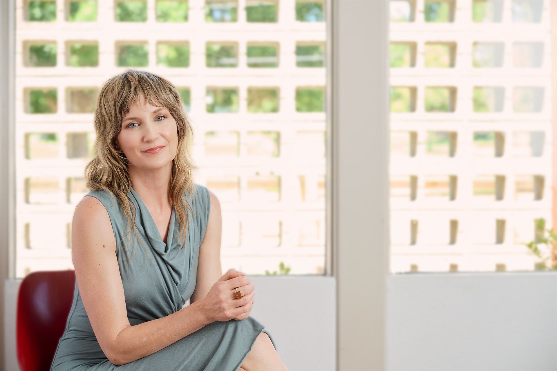 Dr. Lisa Marie Bobby