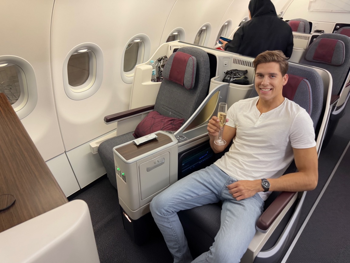 Points Master member in Qatar Airways business class