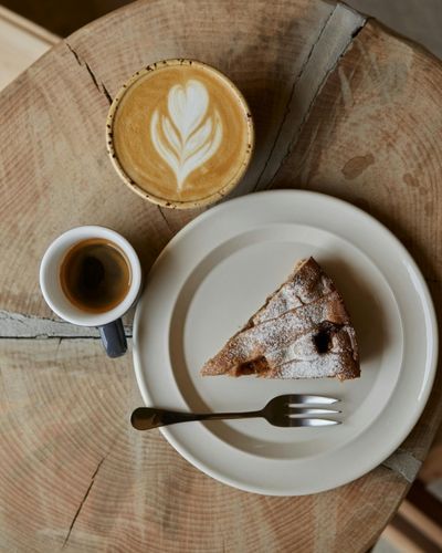 Malcolm Tang, binge free dietitian and accredited practising dietitian, supporting clients with binge eating, emotional eating, and overeating recovery through intuitive eating.