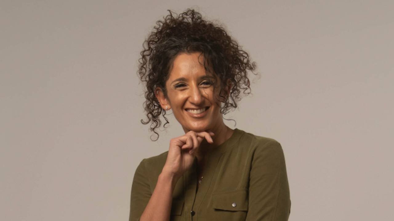 Dr Rana Al-Falaki leadership and wellbeing expert portrait