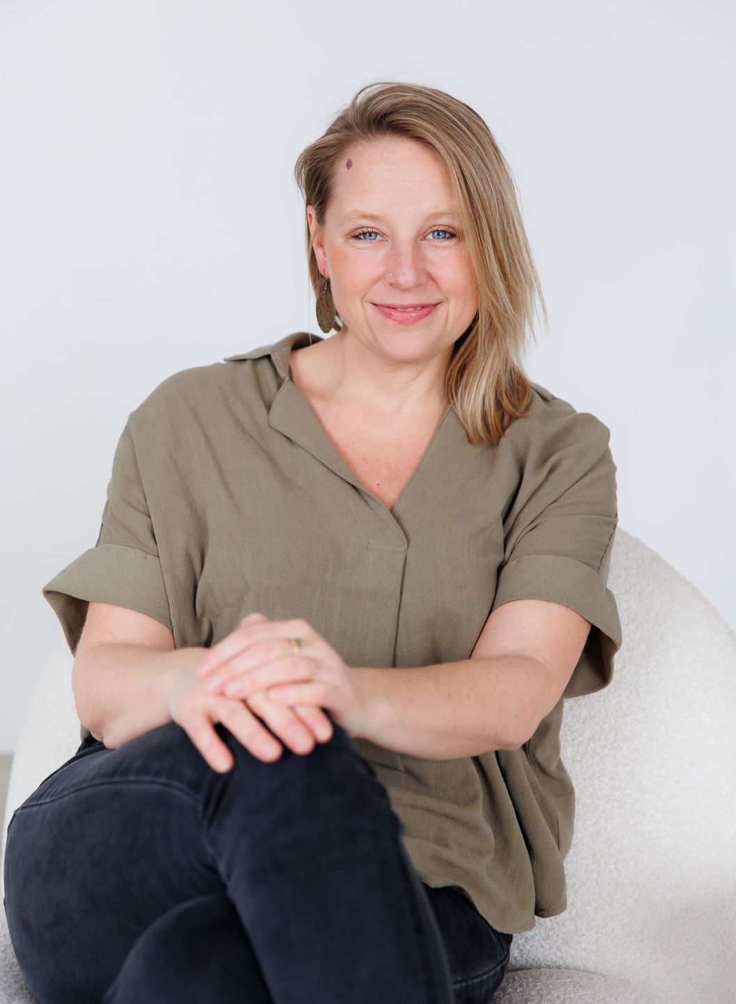 Learn how to sell from Self with instructor Andrea Tessier