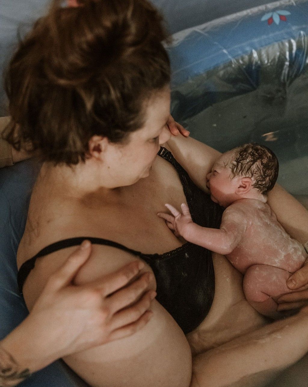 Doulaus odotusajasta postpartum -aikaan.