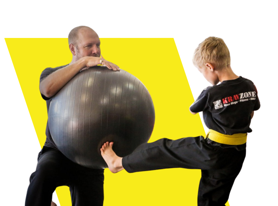 Family doing martial arts exercises as part of online training