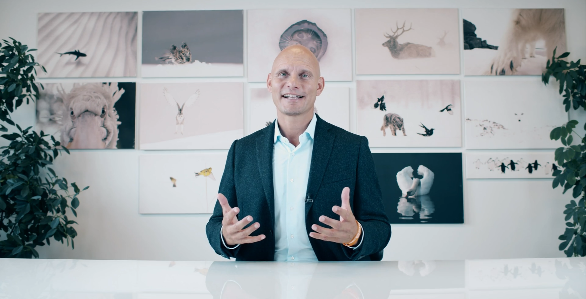 Stig Severinsen - Sitting at Table