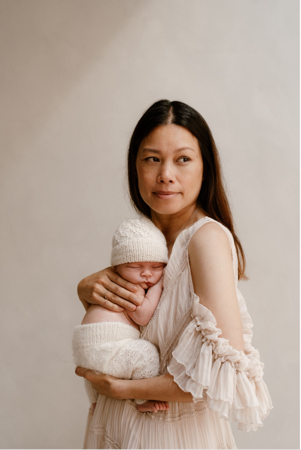 Maternity model Japan