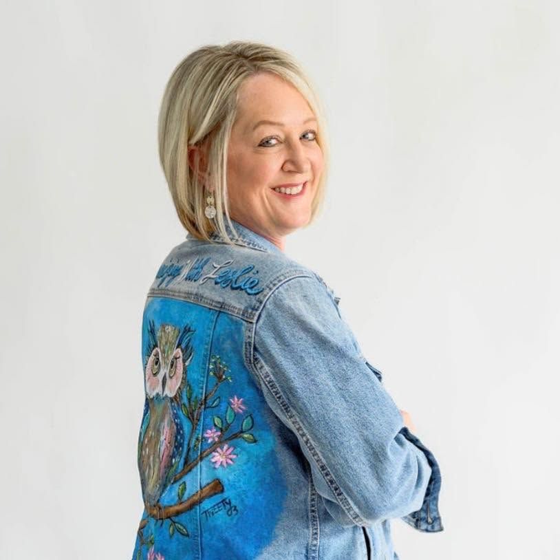 LESLIE C. headshot