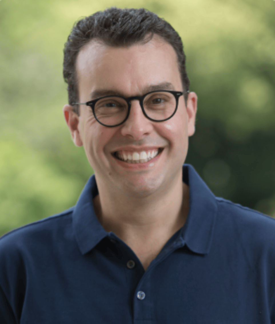 Henrique Bueno, Infijoy course host