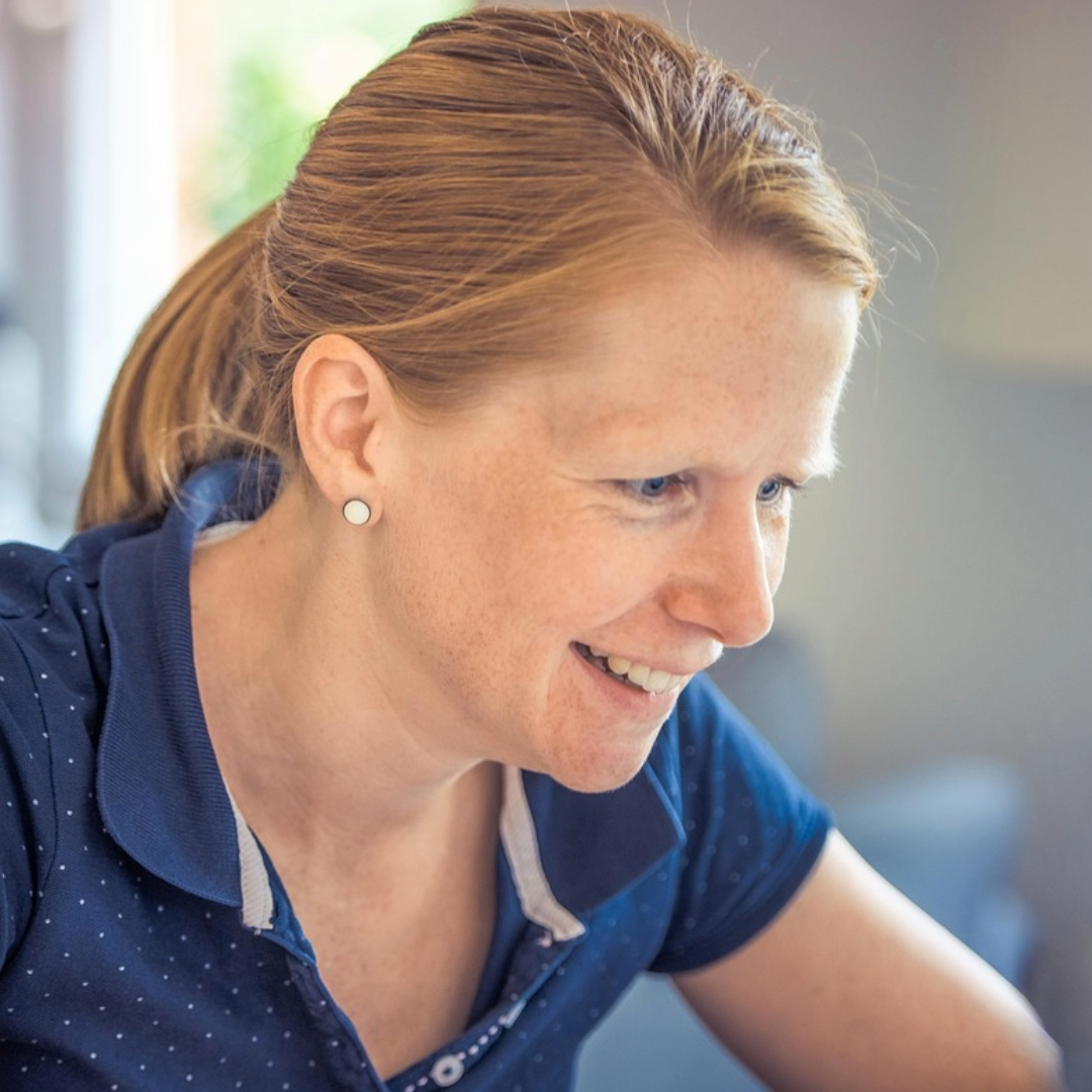 Female therapist doing therapy session