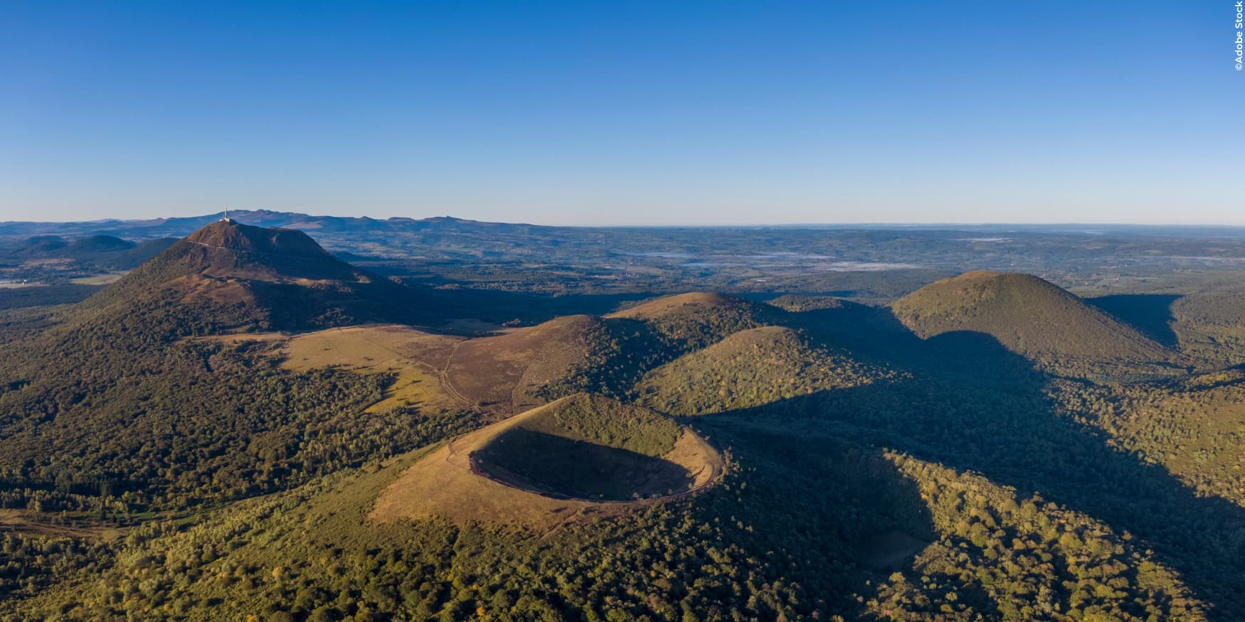 vulkaanlandschap in het Centraal Massief (Frankrijk)