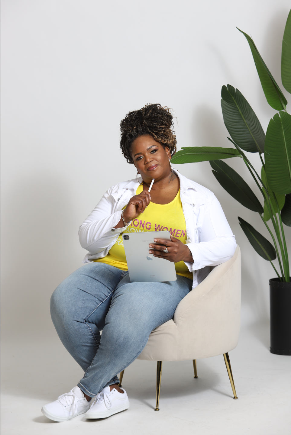 Roslyn Ellerbee courier business coach explaining how to start a medical courier company