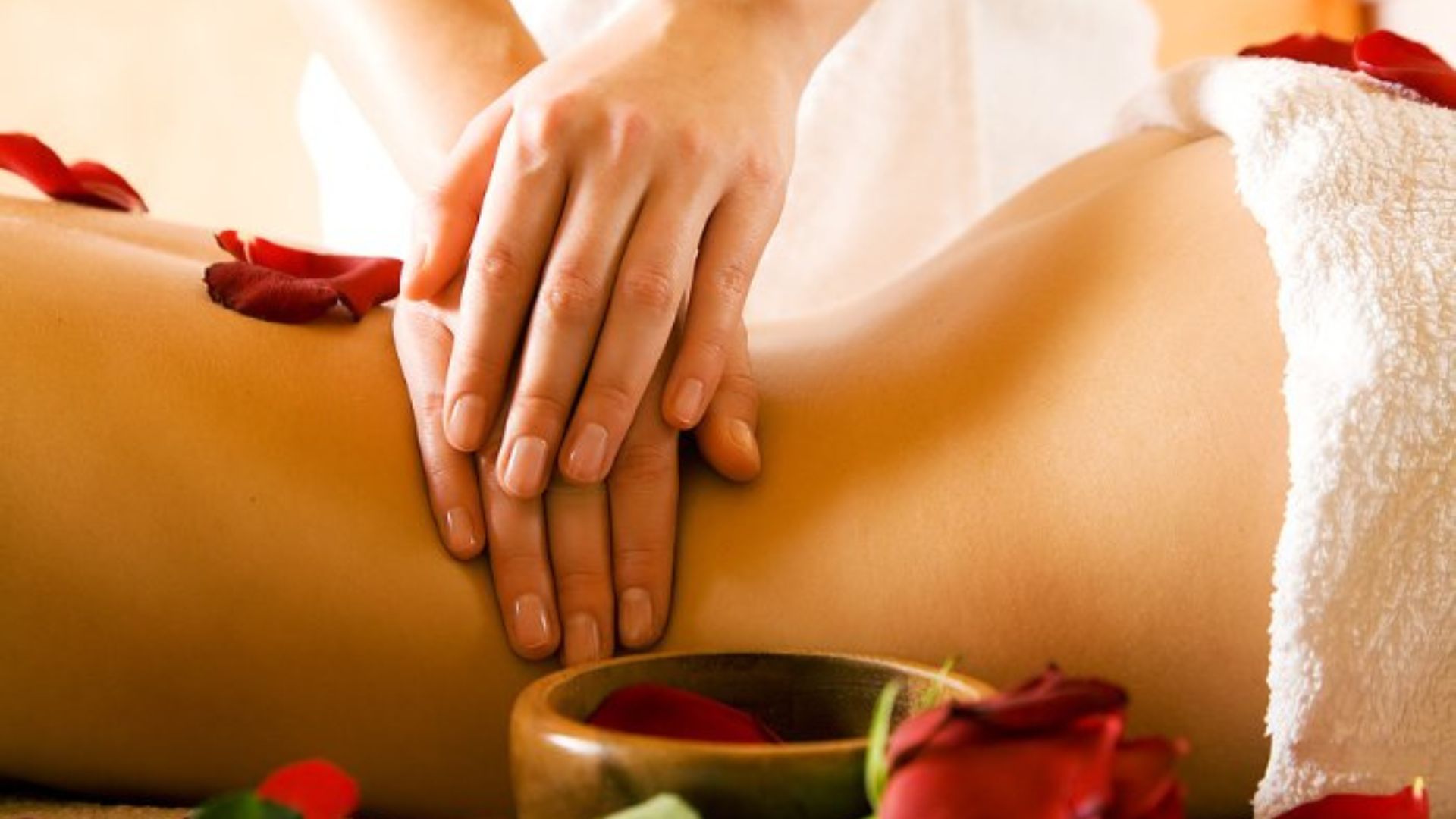 Woman lying down - Explore the sensory adventure of healing touch