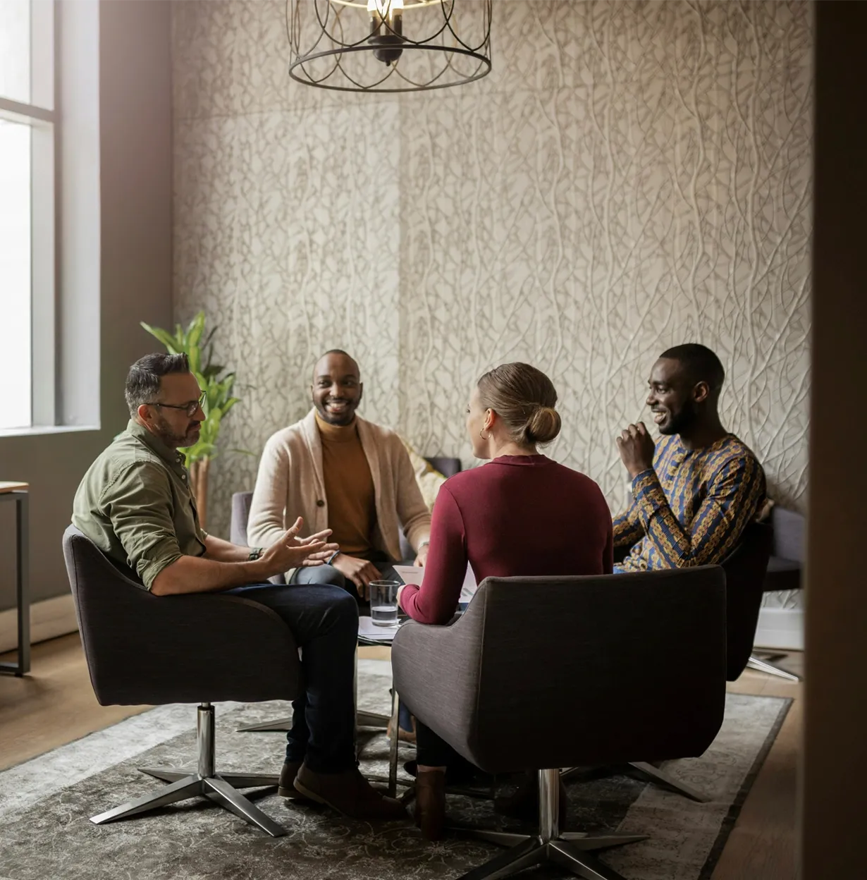 genu students engaging in course discussion