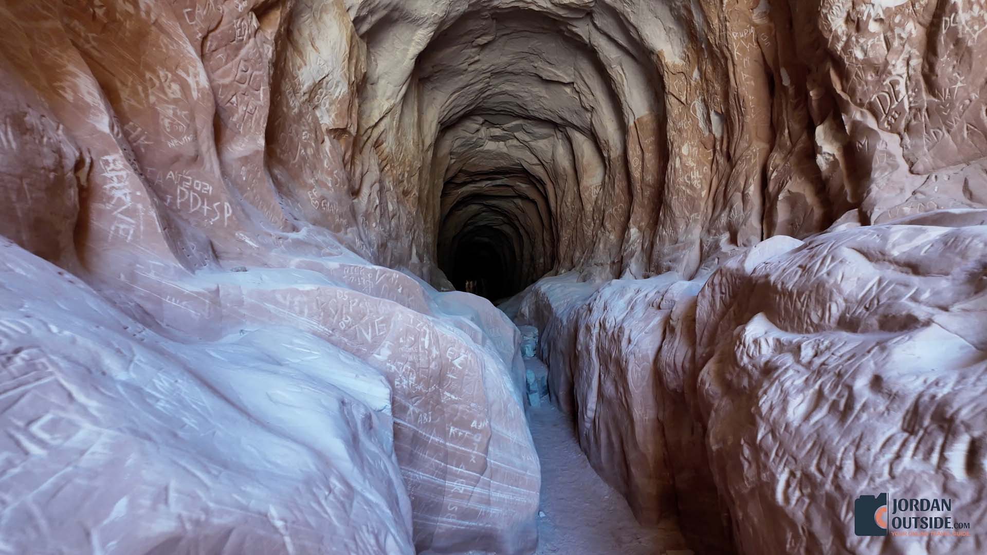 Belly of the Dragon Hike