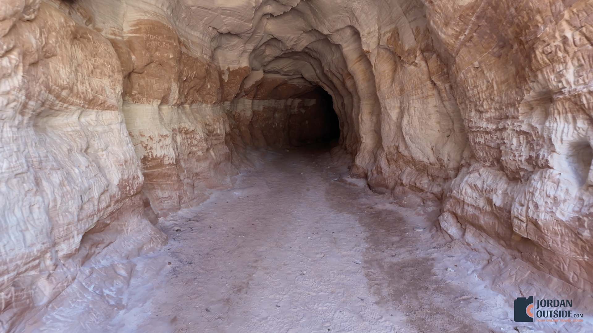 Belly of the Dragon Hike