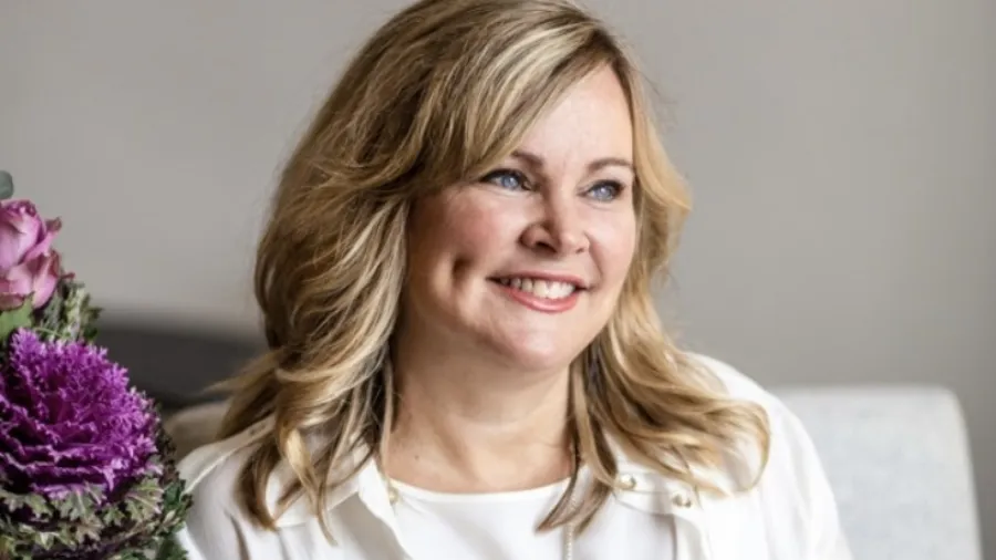 Sarah Sheldon - Sound Healing in UK