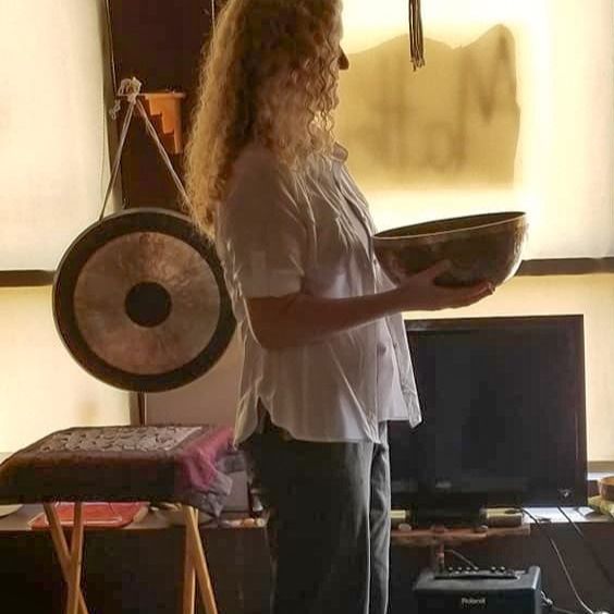 Natalie Brown - Sound Healing in the USA