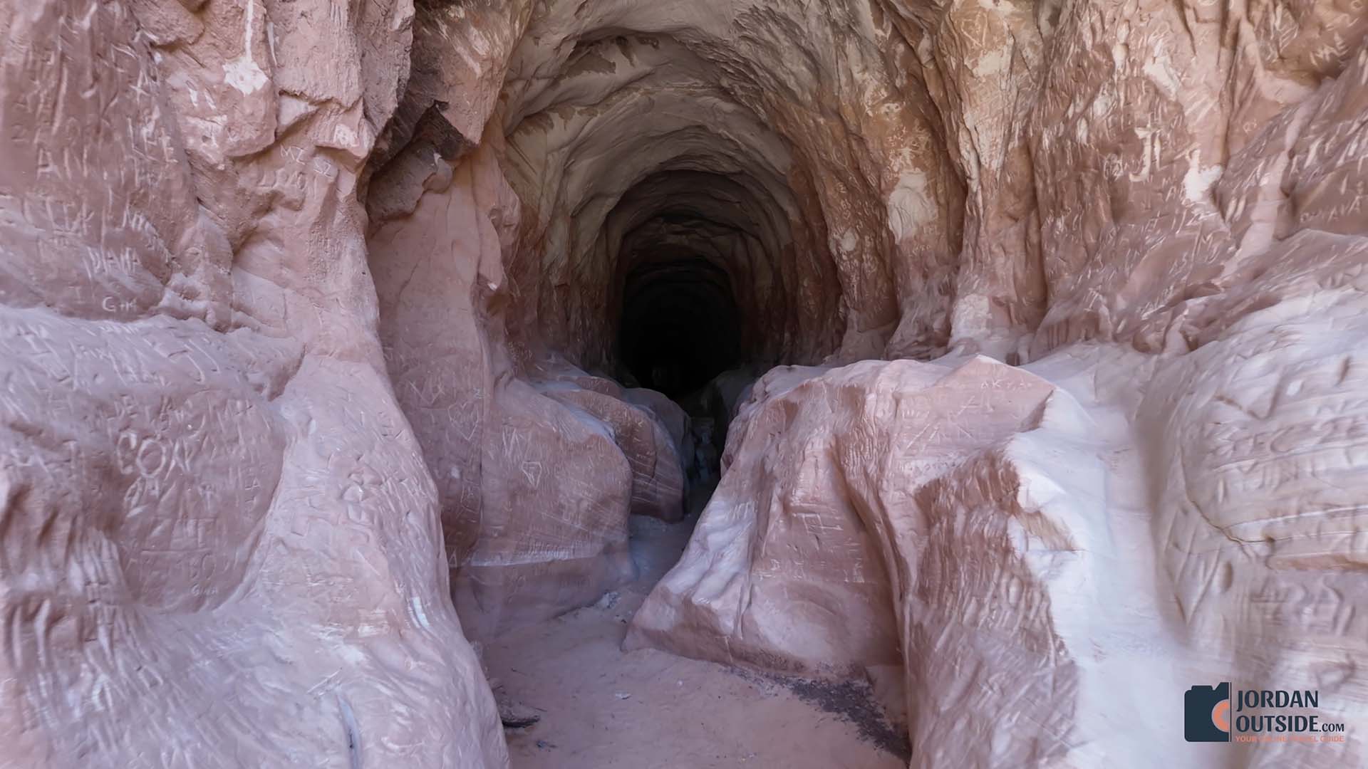 The Belly of the Dragon Hike