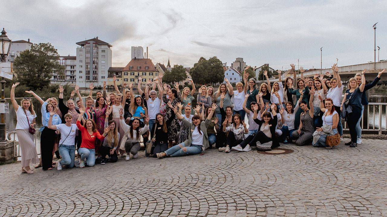 Unternehmerinnen beim Netzwerktreffen in Burglengenfeld Austausch, Inspiration und Gesellschafft