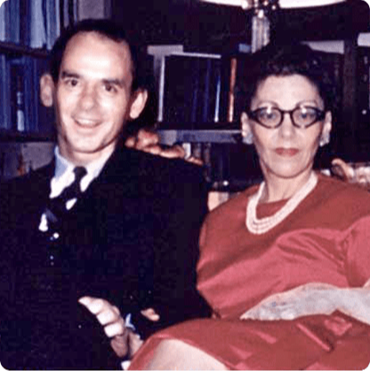 Dra. Helen Schucman y su colega Dr. William Thetford