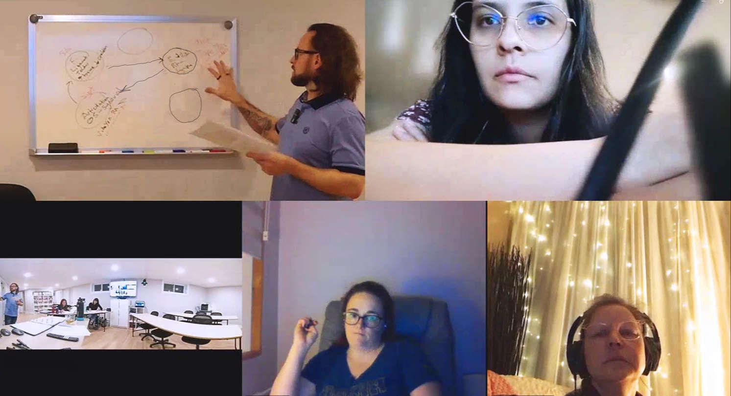 Image d’une classe virtuelle sur Microsoft Teams illustrant la collaboration, la proximité et le suivi personnalisé offerts dans les formations de l’Académie LG à Shefford.