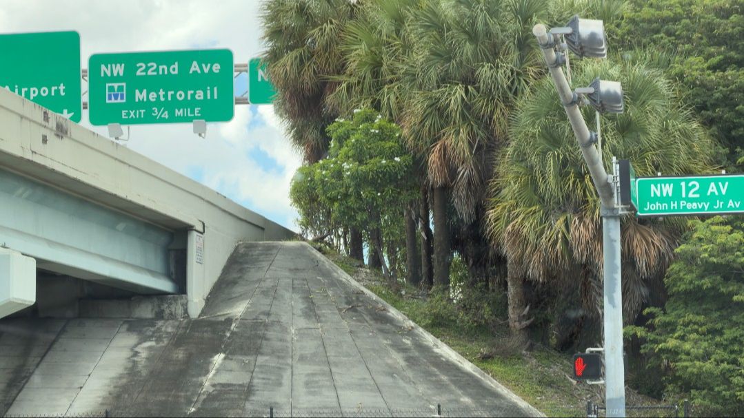 Fort Lauderdale Cruise Port highway signs