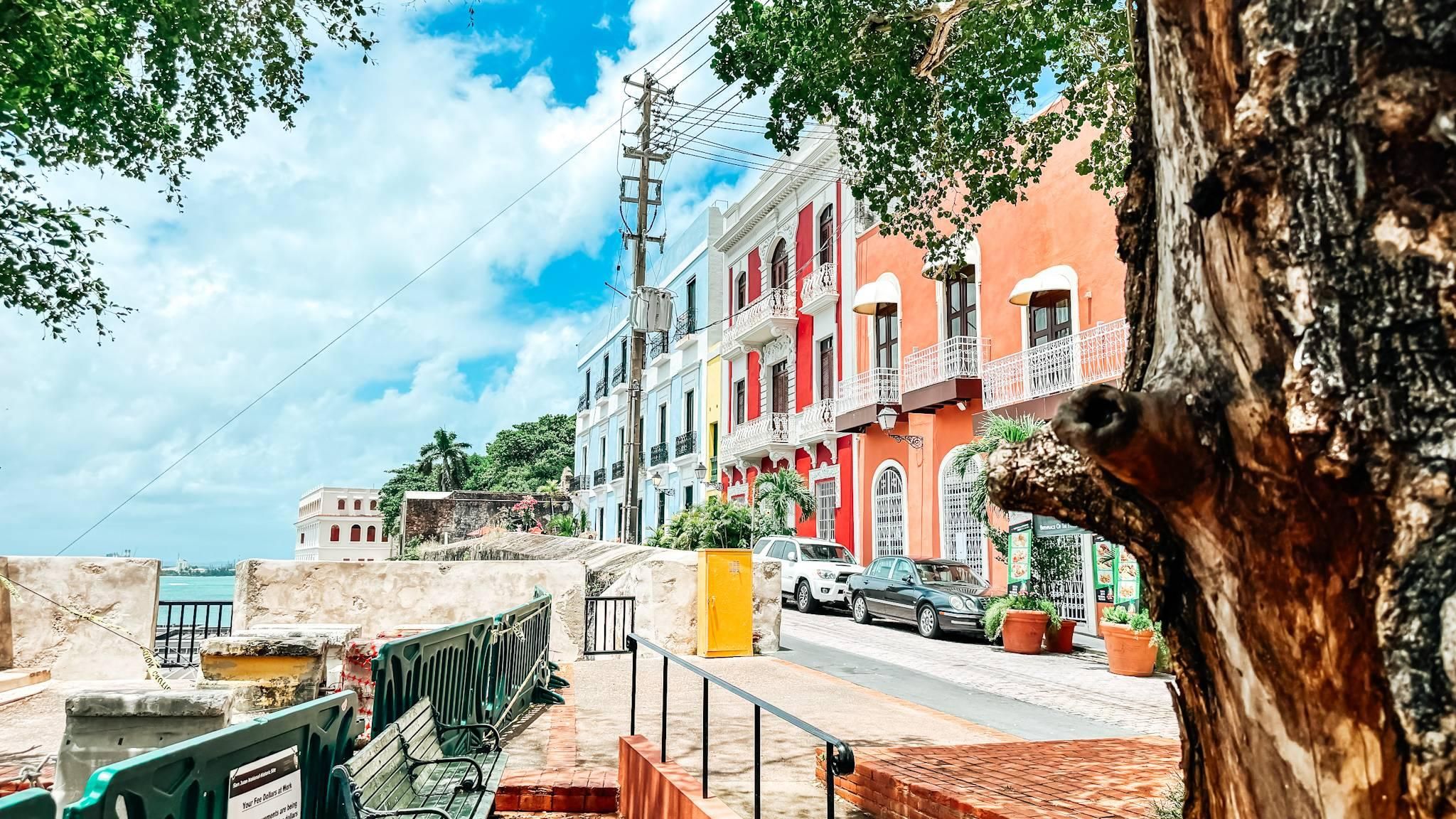San Juan cruise port: colorful and vibrant houses