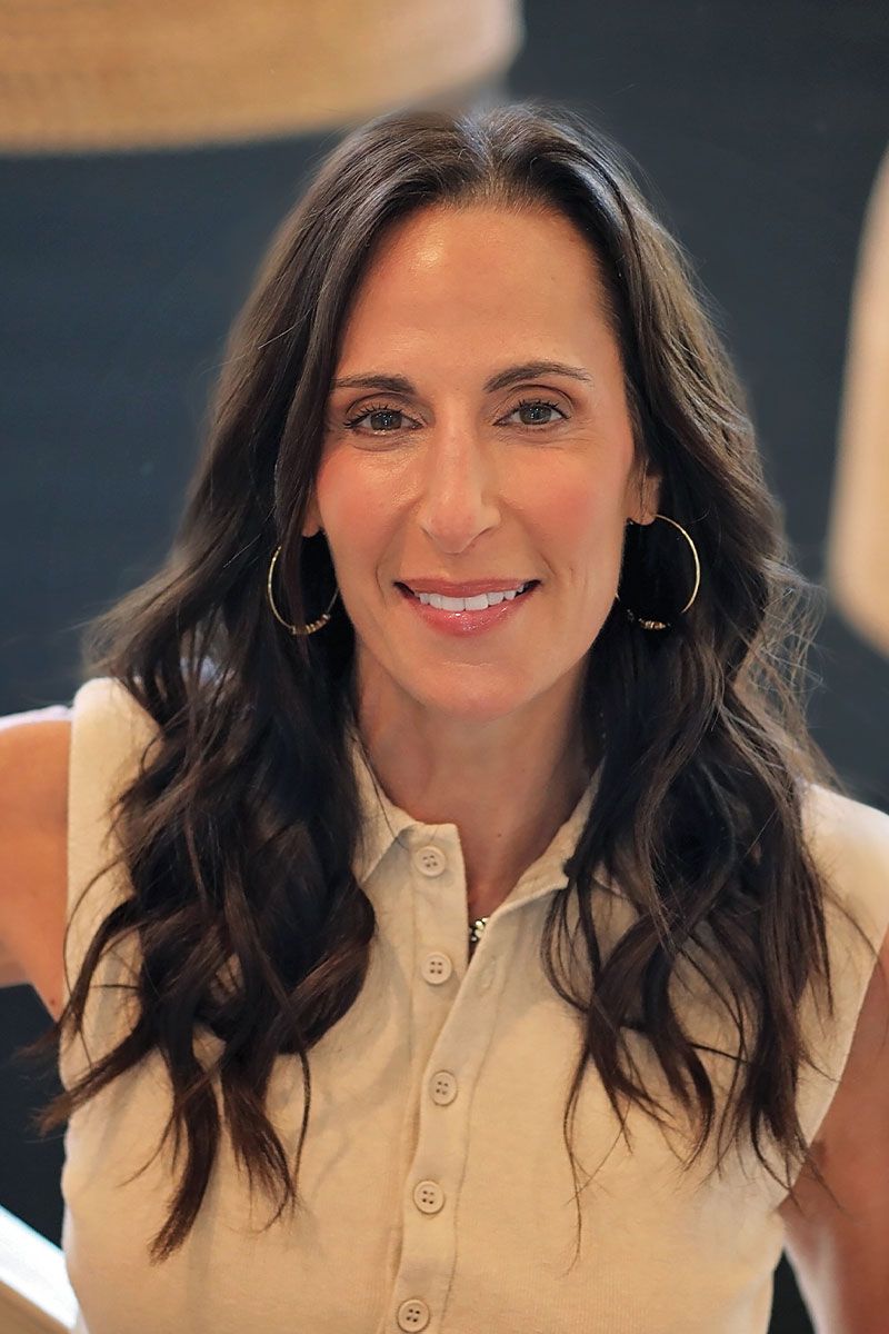 an image of leslie smiling