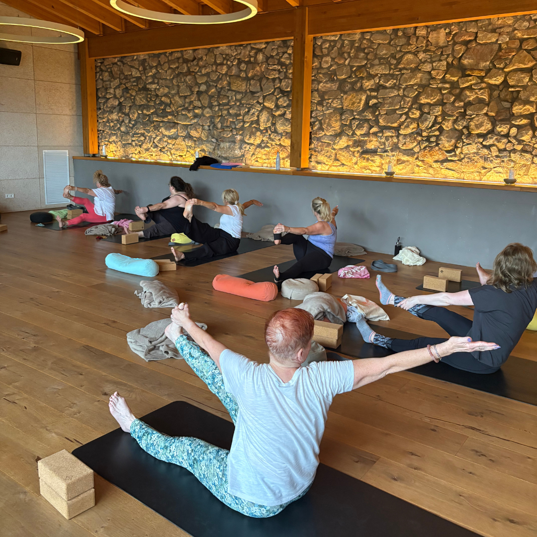 A colourful array of vegetarian dishes served at Yourself Yoga’s menopause wellness retreat near Barcelona.