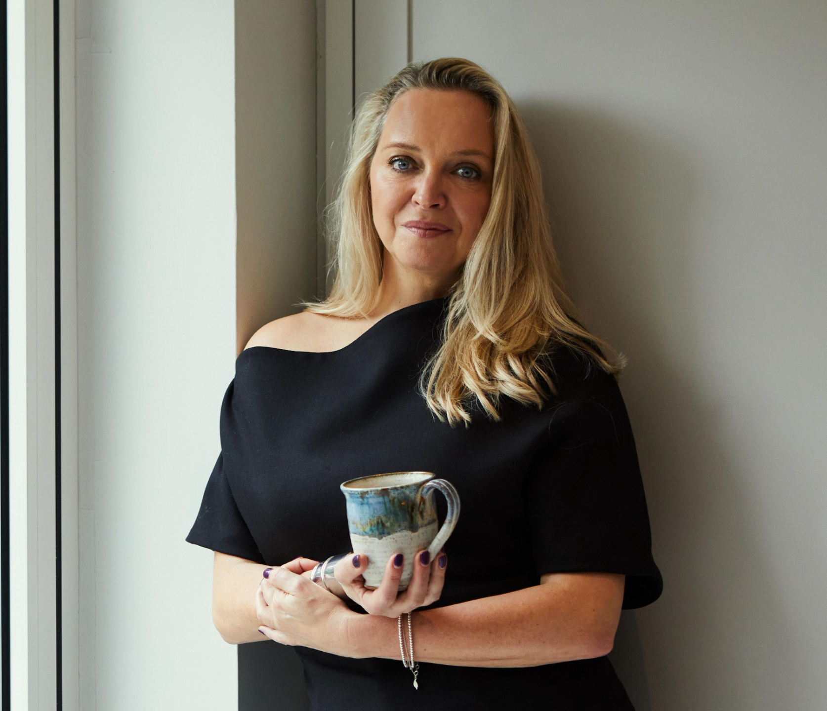 Annabel Lane, Jungian life coach in SW London, founder of Red Dress Energy