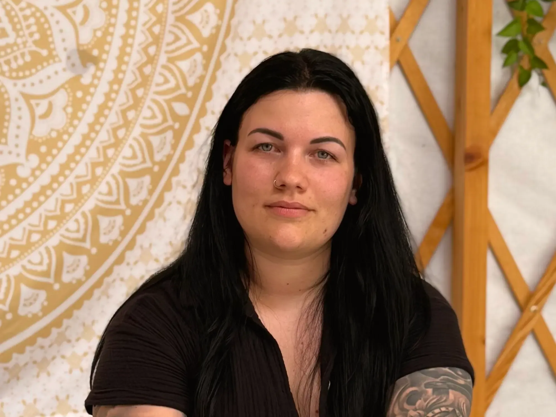 Oláh Viktória, családállító, légzésterápiás facilitátor és párkapcsolati coach