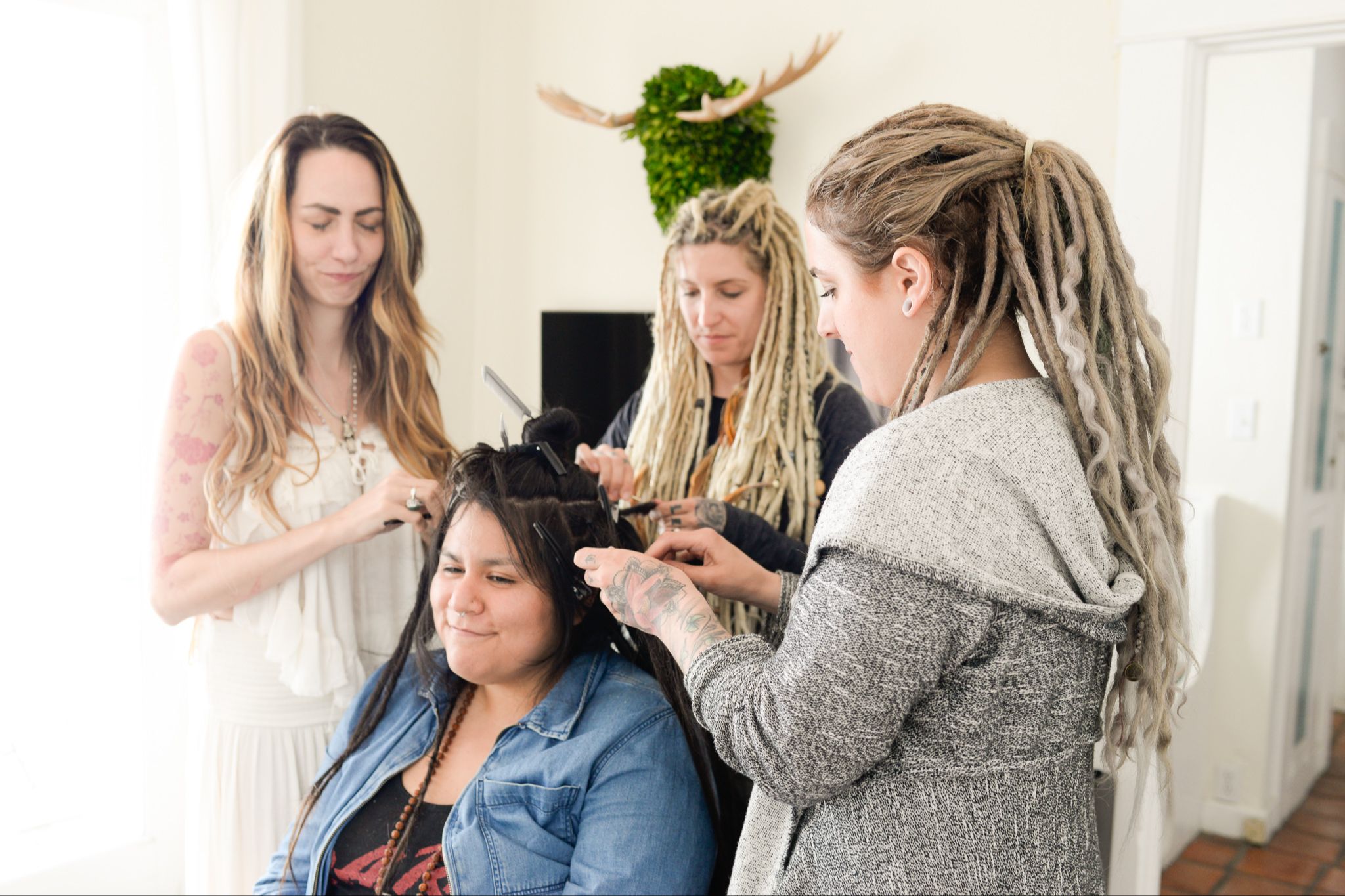 Dreadlocks utbildning för att bli professionell dreadlocks frisör Stockholm Sverige