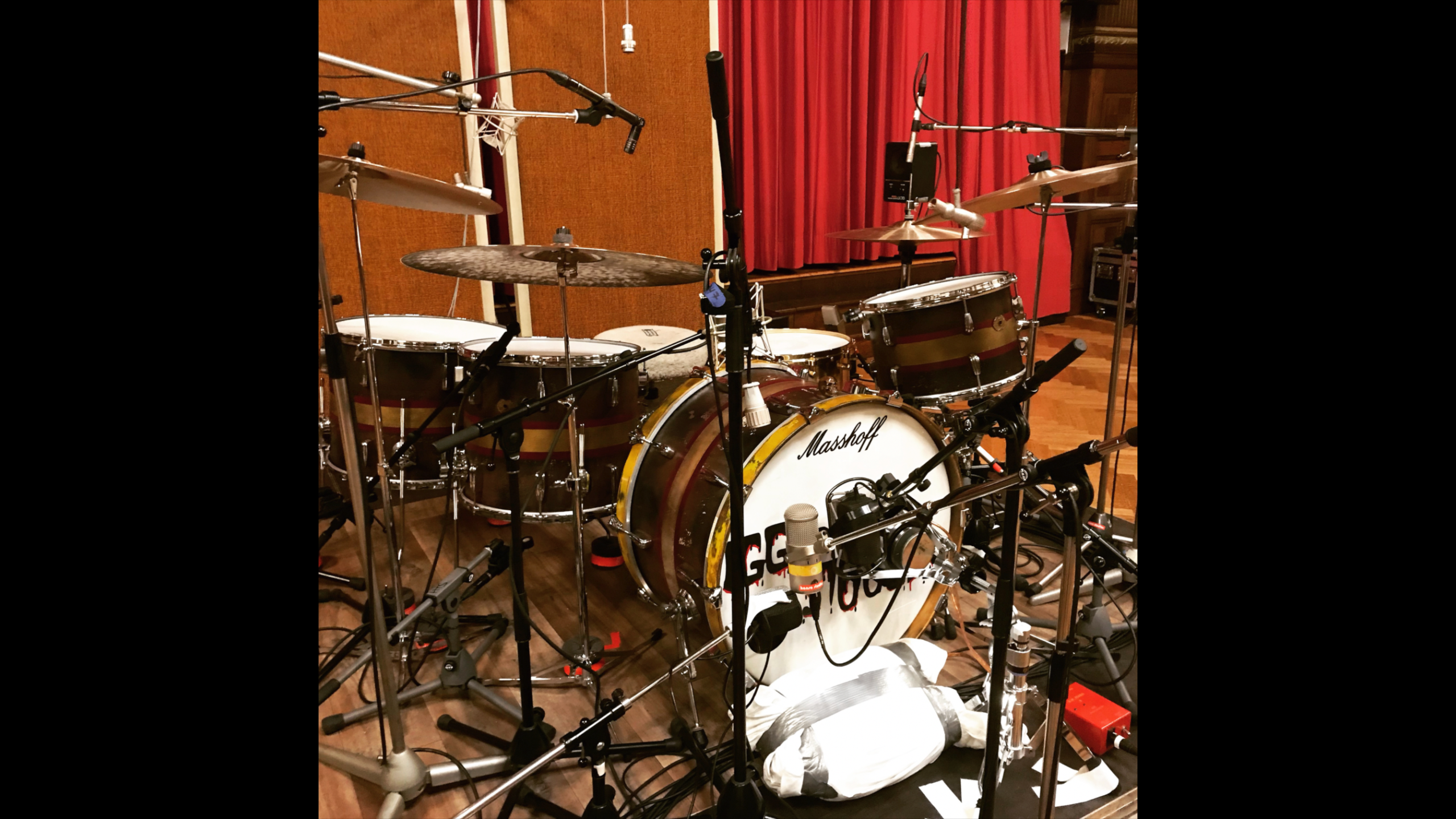 Iggy Pop auf der Bühne mit Udos Drumset