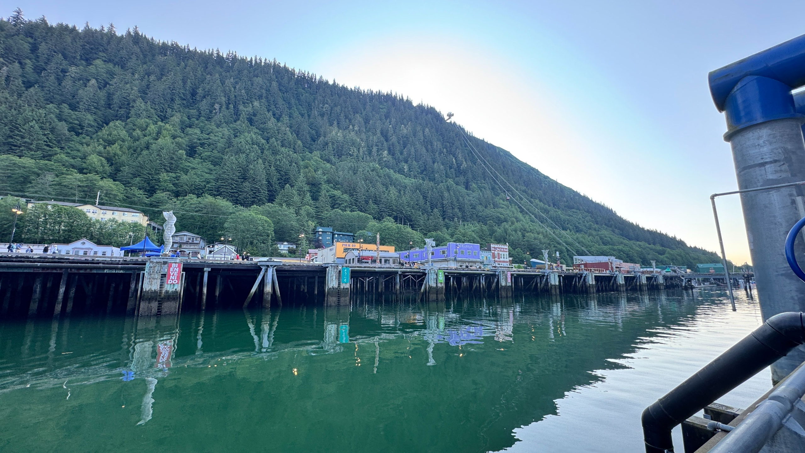 Juneau Cruise Port: Waterfront Stores
