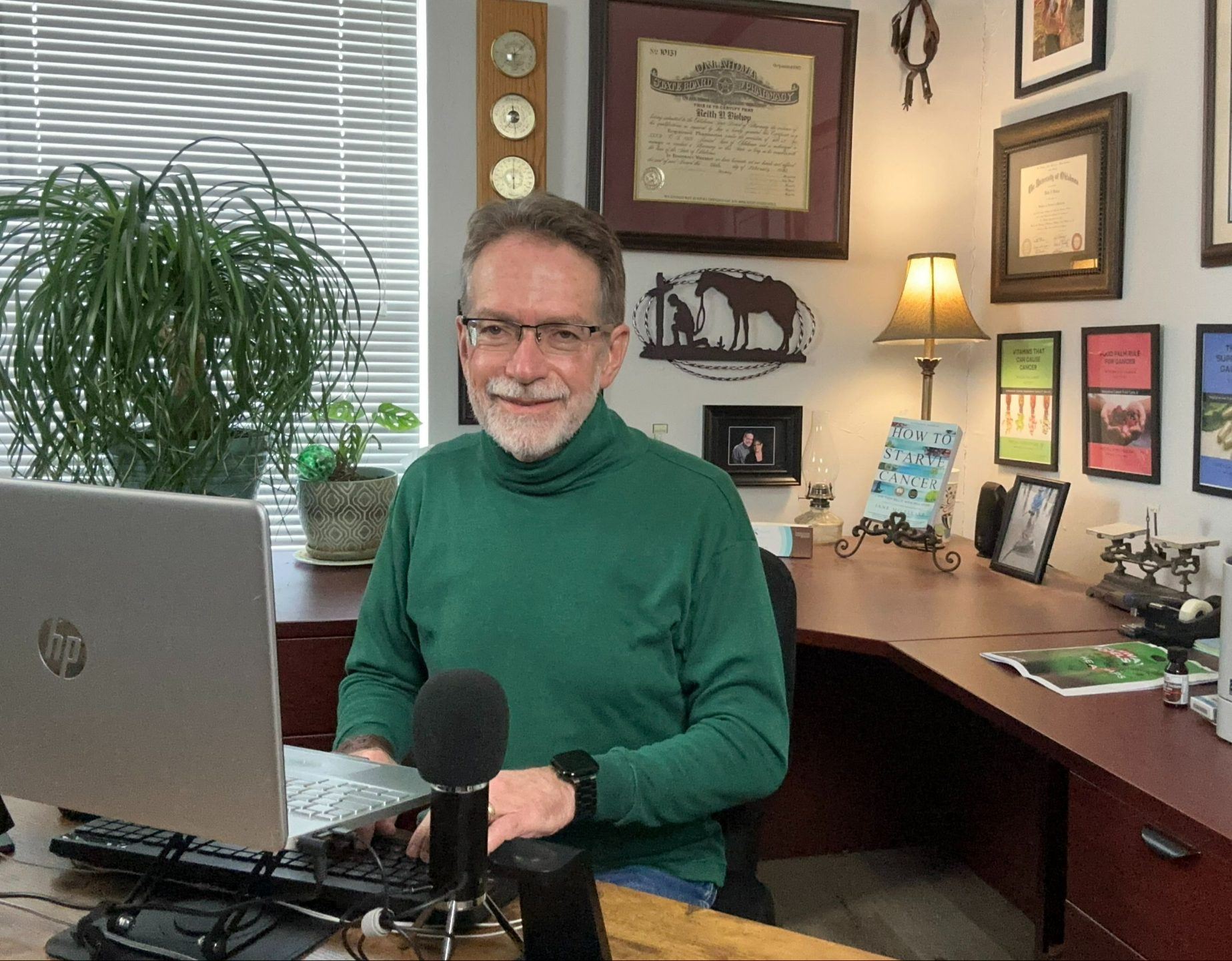 Keith presenting terrain-based healing strategies in cancer care