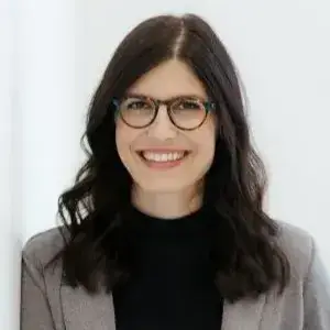 Dr. Marissa Knox headshot
