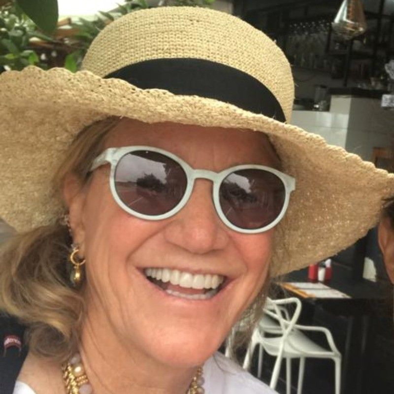 Maryanne Rose Headshot