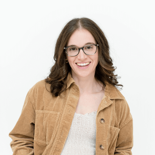 The Record-Breaking Launch Summit is a free 4-day event to grow your course business, bust through sales plateaus, and break your course launch record in 2026 (without launching something new every 3 months).