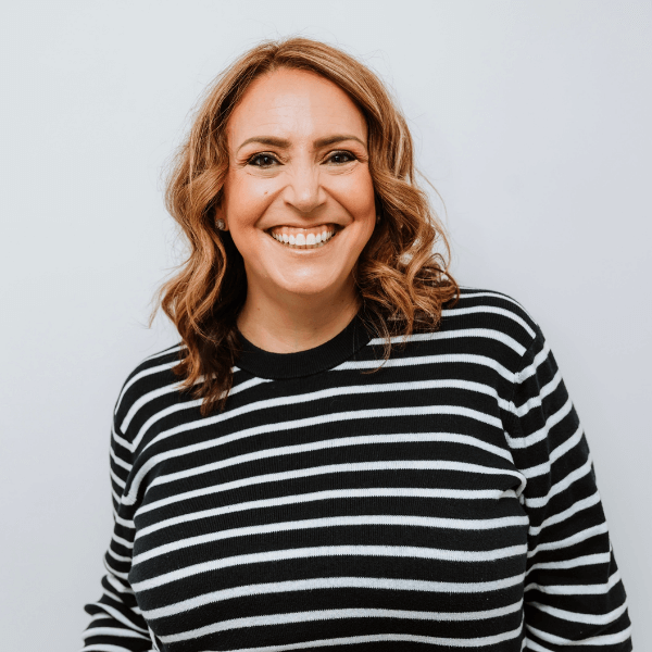 The Record-Breaking Launch Summit is a free 4-day event to grow your course business, bust through sales plateaus, and break your course launch record in 2026 (without launching something new every 3 months).