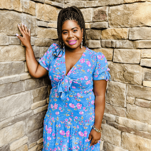 Brittany Fagan at The Record-Breaking Launch Summit by Summit in a Box®, a free 4-day event to grow your course business, bust through sales plateaus, and break your course launch record in 2026 (without launching something new every 3 months).