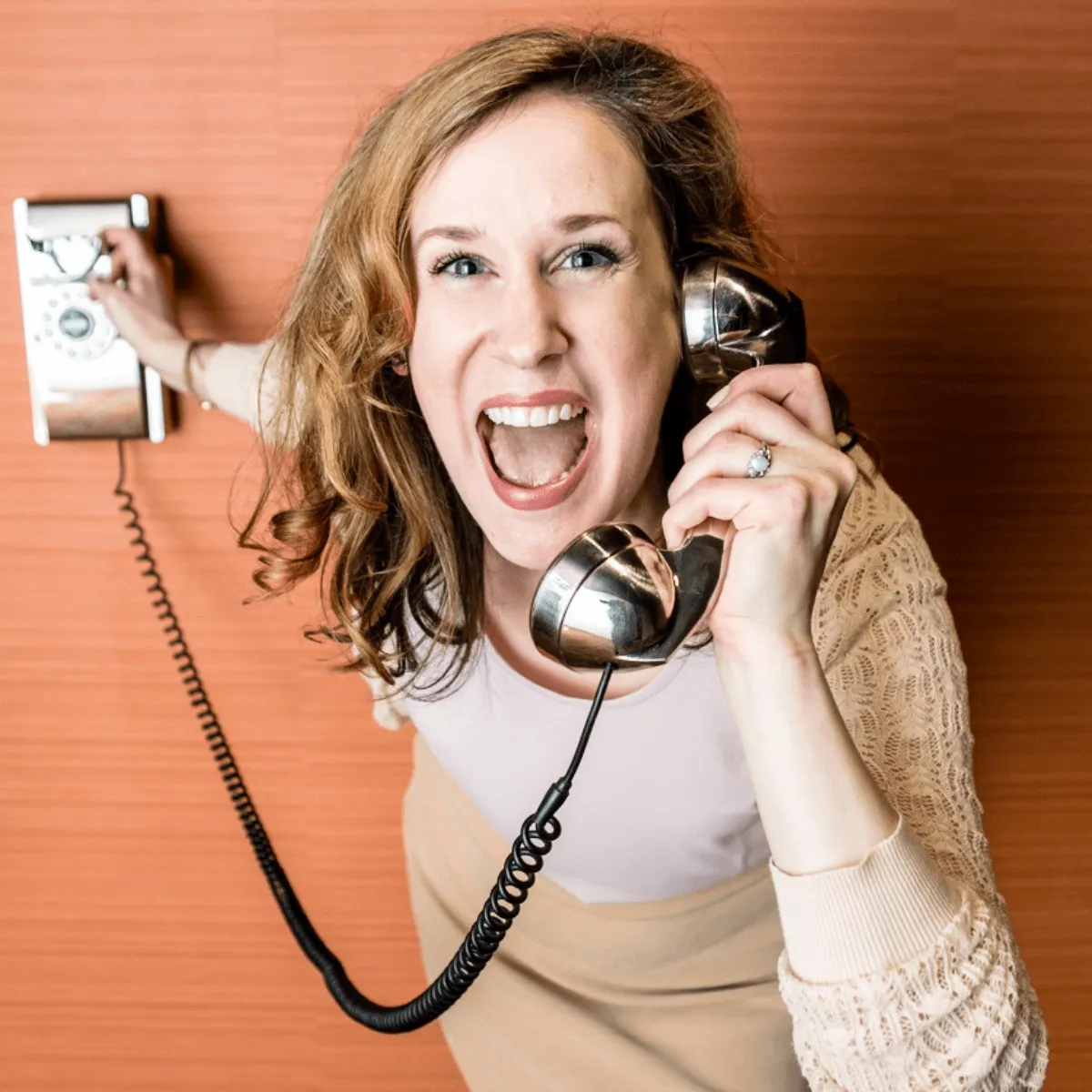 The Record-Breaking Launch Summit by Summit in a Box® is a free 4-day event to grow your course business, bust through sales plateaus, and break your course launch record in 2026 (without launching something new every 3 months).