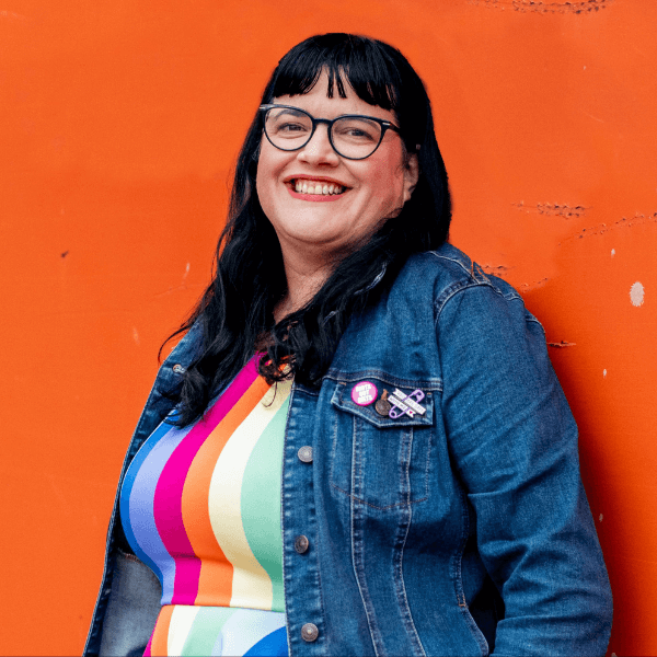 The Record-Breaking Launch Summit by Summit in a Box® is a free 4-day event to grow your course business, bust through sales plateaus, and break your course launch record in 2026 (without launching something new every 3 months).